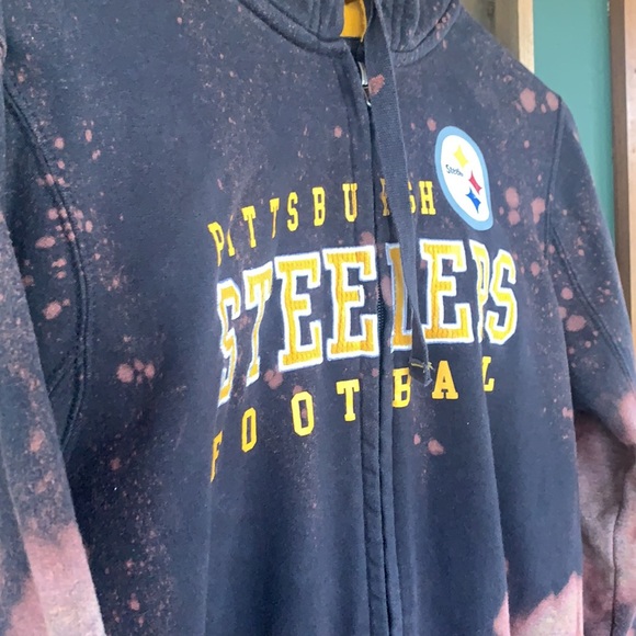 Women’s Custom Bleach Dye Steelers Zip Up-Medium. - Picture 3 of 7